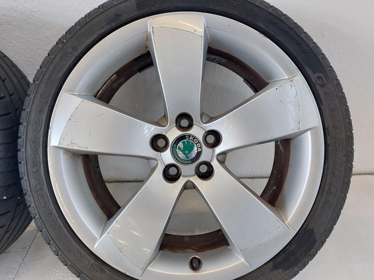 Skoda Roomster Scout 5J Alufelgen Felgensatz 7J 17 Zoll Kentaur Alufelgensatz