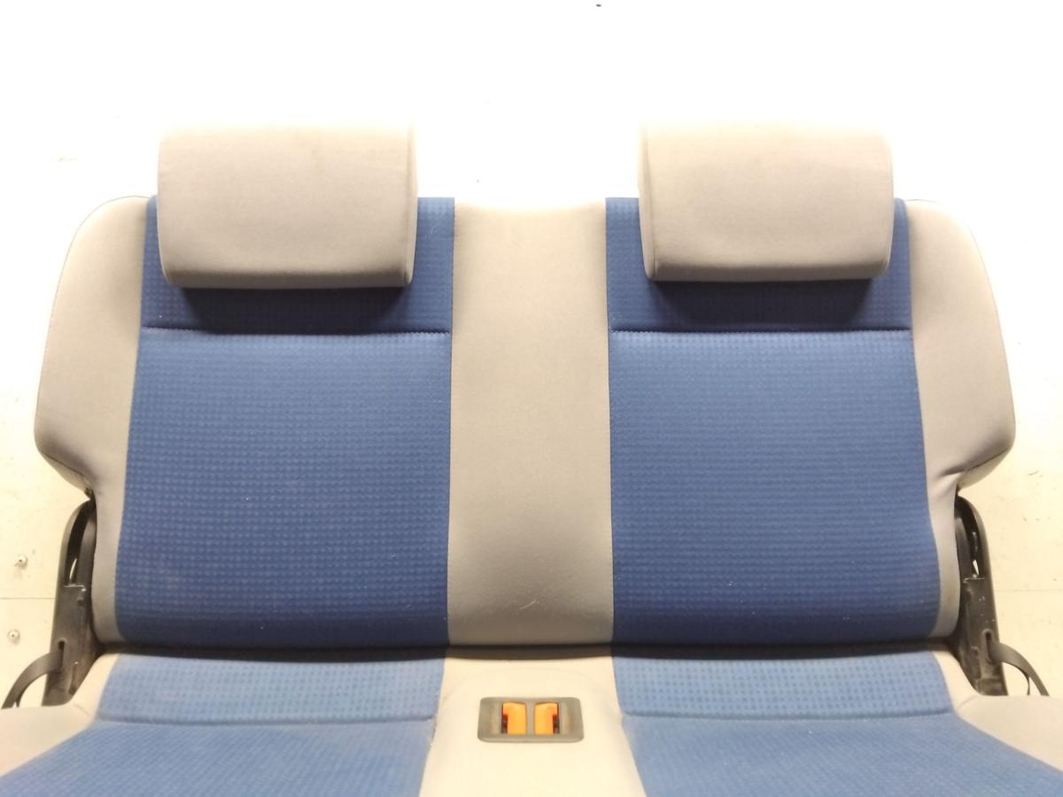 VW Caddy 2K R&uuml;cksitzbank 2er 2. R&uuml;cksitzreihe Kofferraum Bj.2008