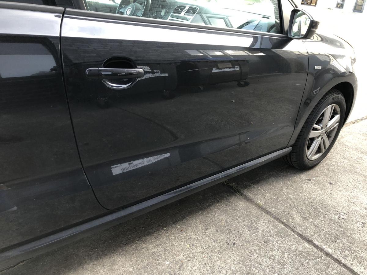 VW Polo 6R Tür vorn rechts Beifahrertür nur für 3 türer LC9X Deep Black Perl