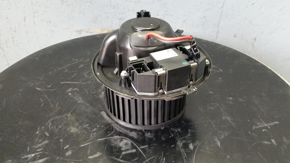 Skoda Octavia II 1Z orig Heizungsgebläse Gebläsemotor mit Vorwiderstand Bj 2009