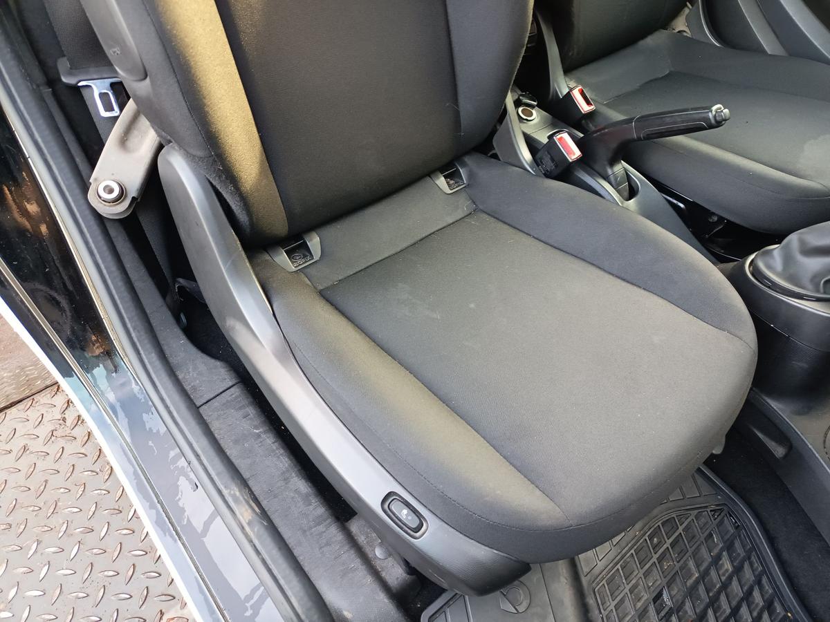Smart Fortwo Coupe 453 original Sitz vorne rechts Stoff Sitzheizung Bj 16
