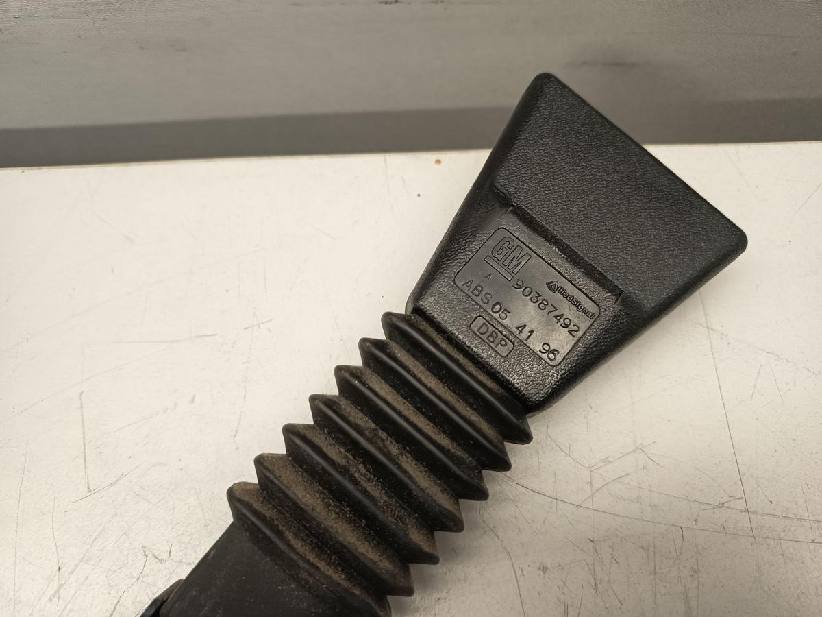 Opel Corsa B original Gurtschloss rechts mechanisch Bj 1996