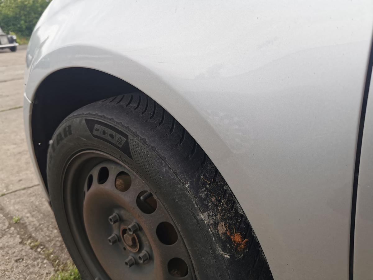 VW Golf V 1K Variant Kotflügel Fender Seitenwand vorn links LA7W Reflexsilber