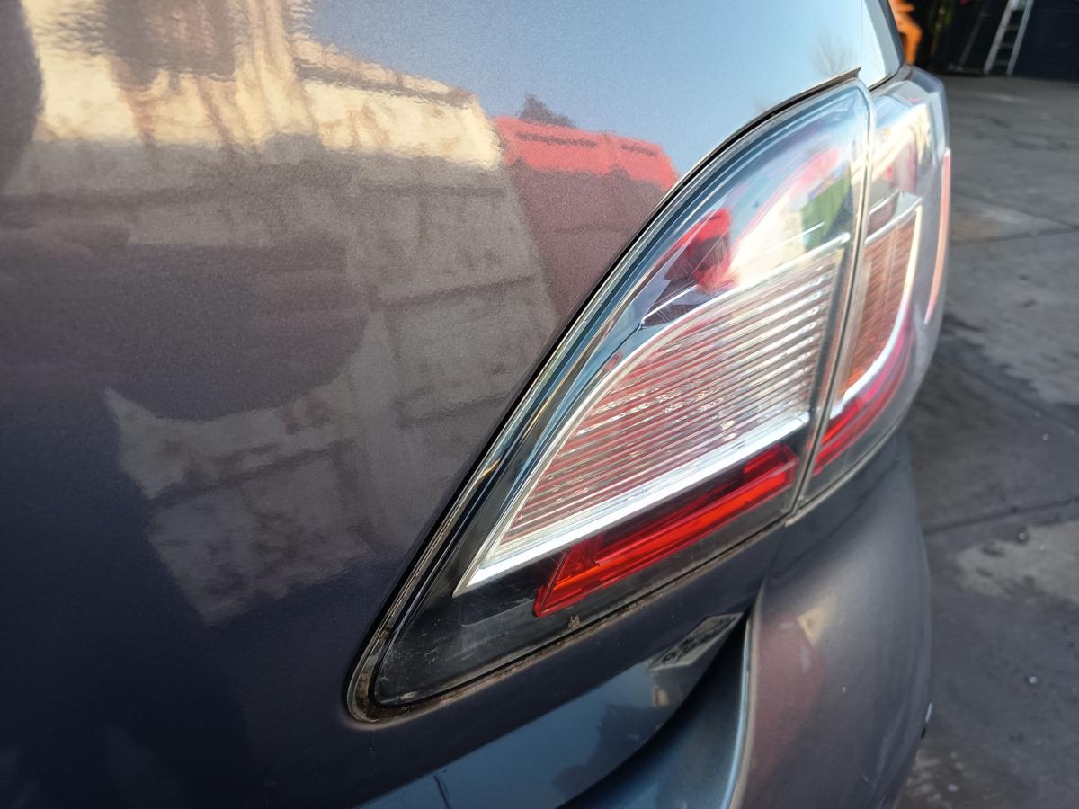 Mazda 6 GH original R&uuml;ckleuchte rechts innen Heck Schluss Licht Bj 2009