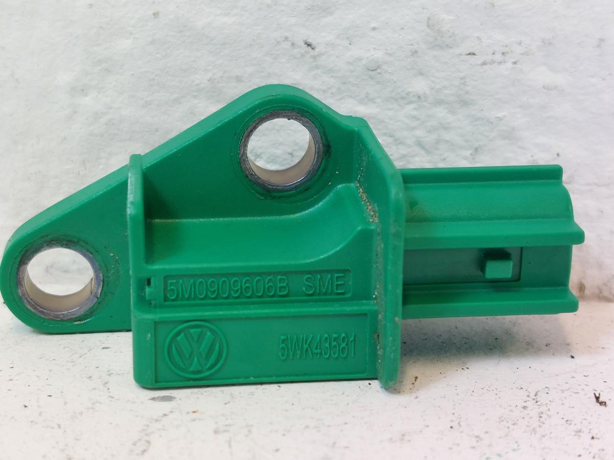 VW Golf Plus 5M original Crashsensor Airbag Querbeschleunigungssensor 5WK43581