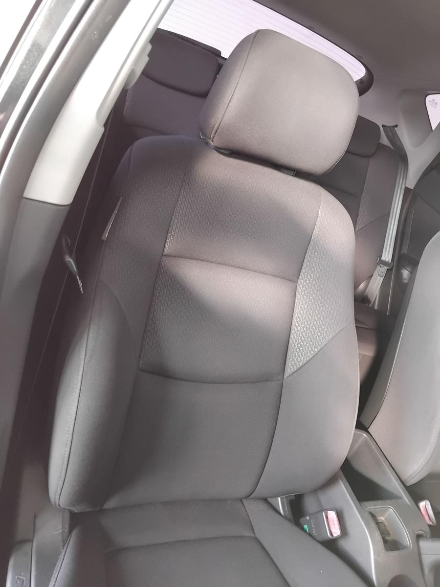 Hyundai i30 FD orig Sitz vorn rechts Beifahrersitz Stoff 5t&uuml;rig BJ2008