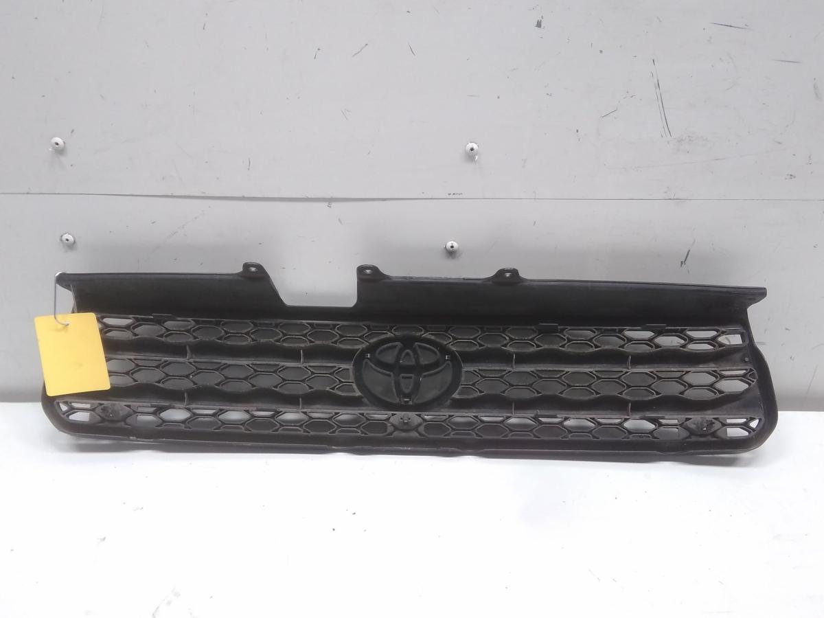 Toyota RAV4 II A2 original Kühlergrill mit Leiste BJ2001