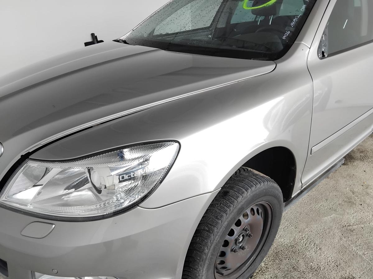 Skoda Octavia 2 1Z Facelift original Kotfl&uuml;gel vorn links BJ2012 LF8H cappuccinobeige