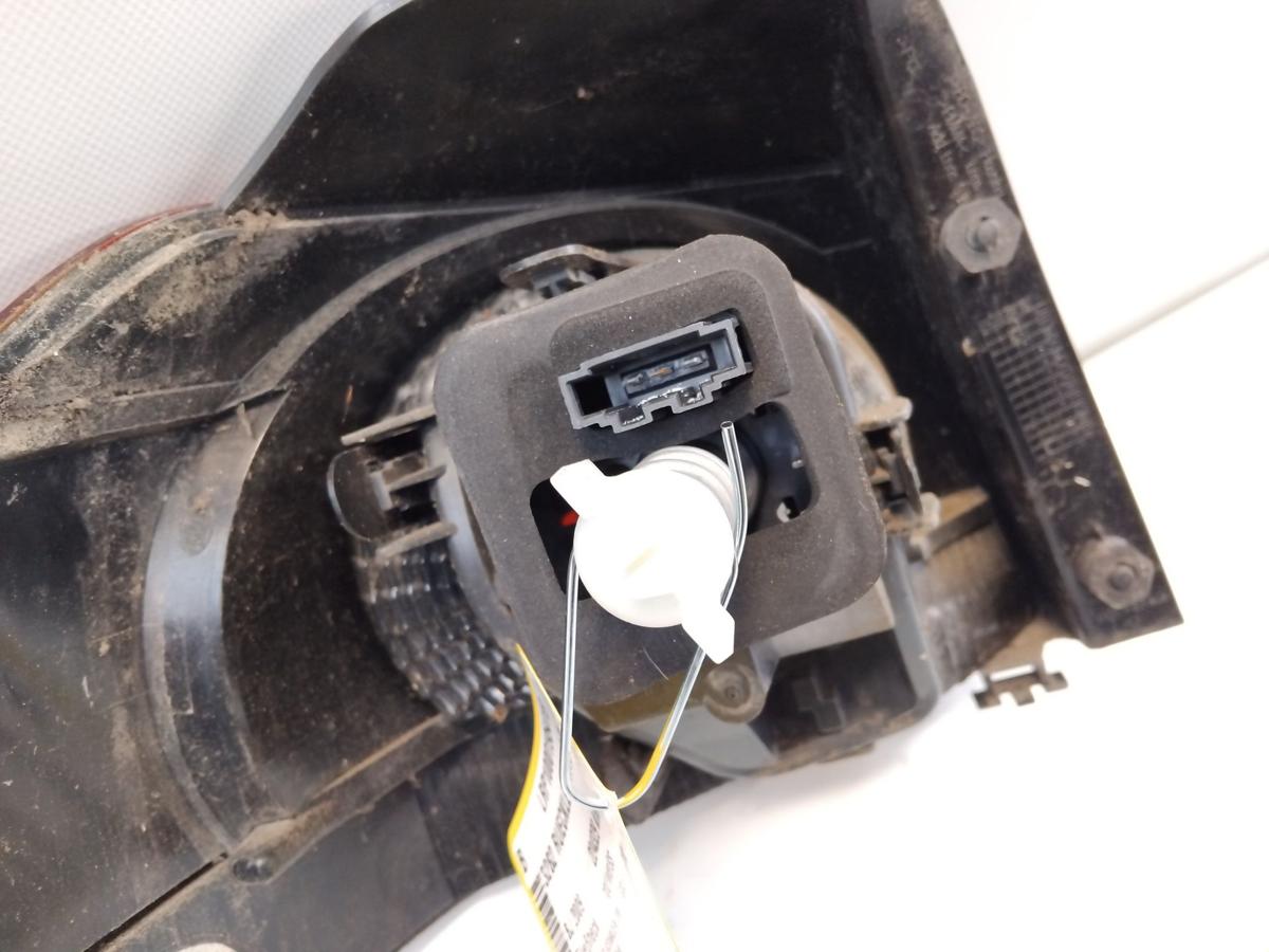 VW Golf 6 original R&uuml;ckleuchte Heckleuchte rechts au&szlig;en BJ2009 Flie&szlig;heck