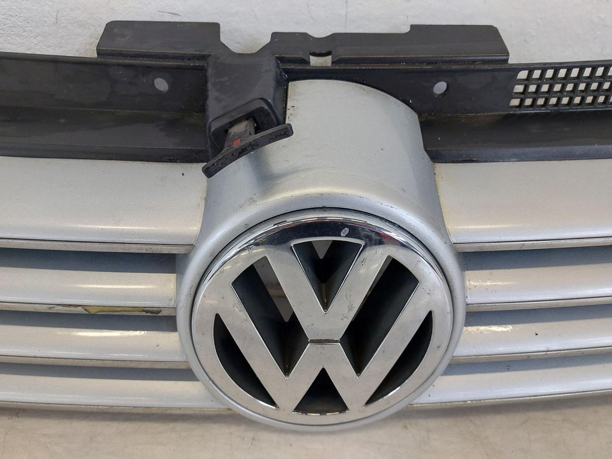 VW Bora 1J K&uuml;hlergrill Grill Frontgrill mit Logo LA7W Reflexsilber Metallic