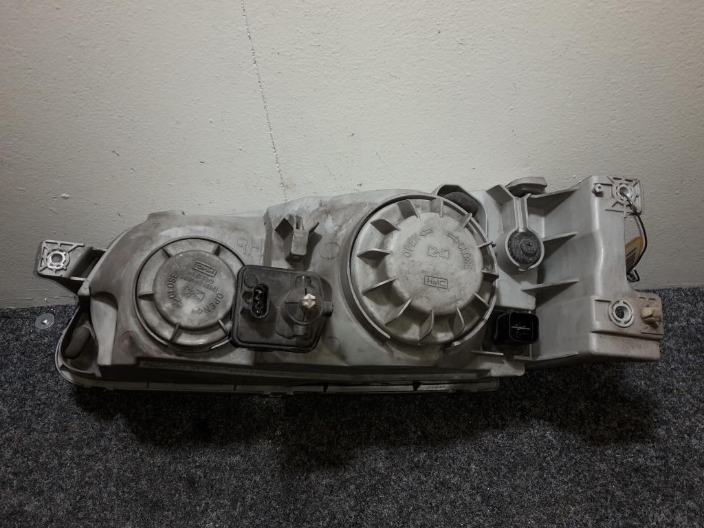 Hyundai H1 BJ 2007 Scheinwerfer vorn rechts Lampe 03-07