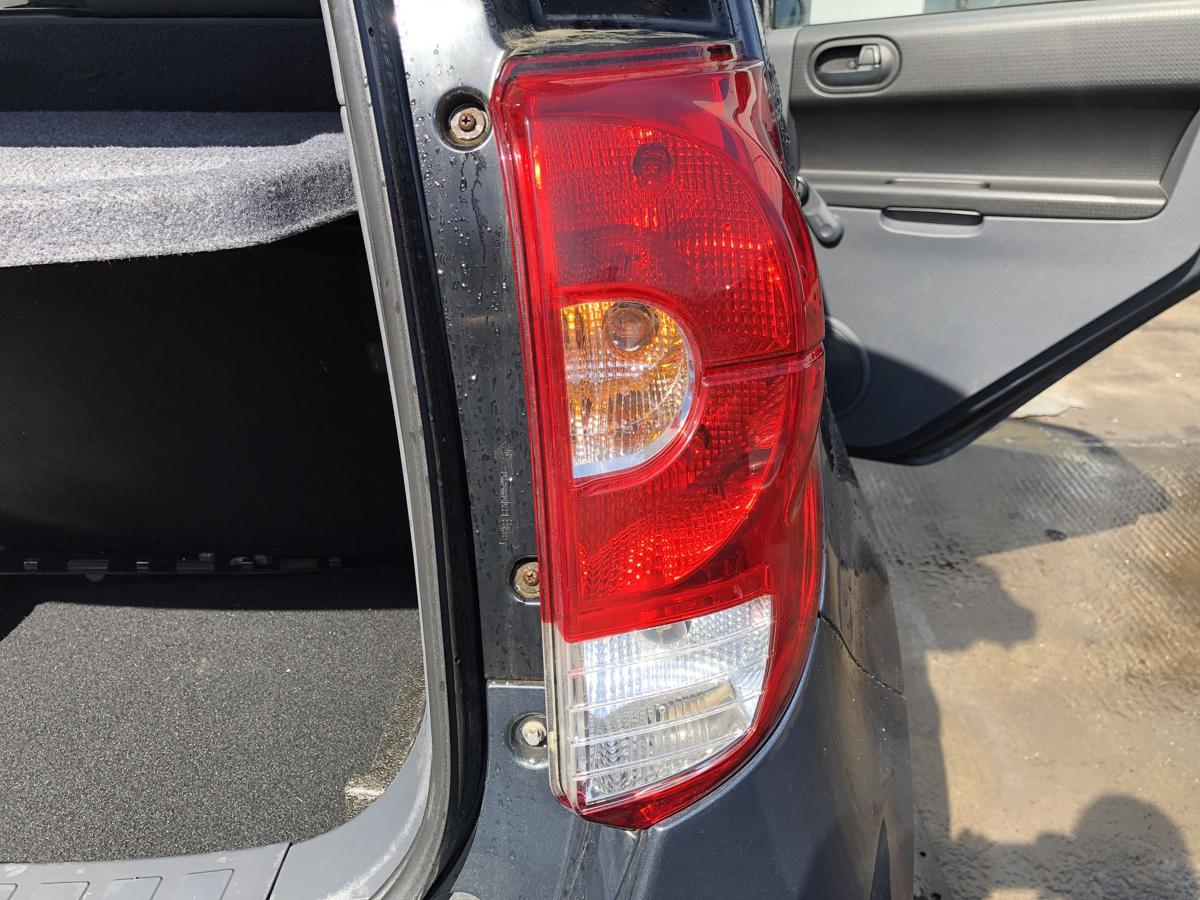 Mitsubishi Colt Z30 original Rückleuchte rechts Heck/Schluss/Licht Bj 2009
