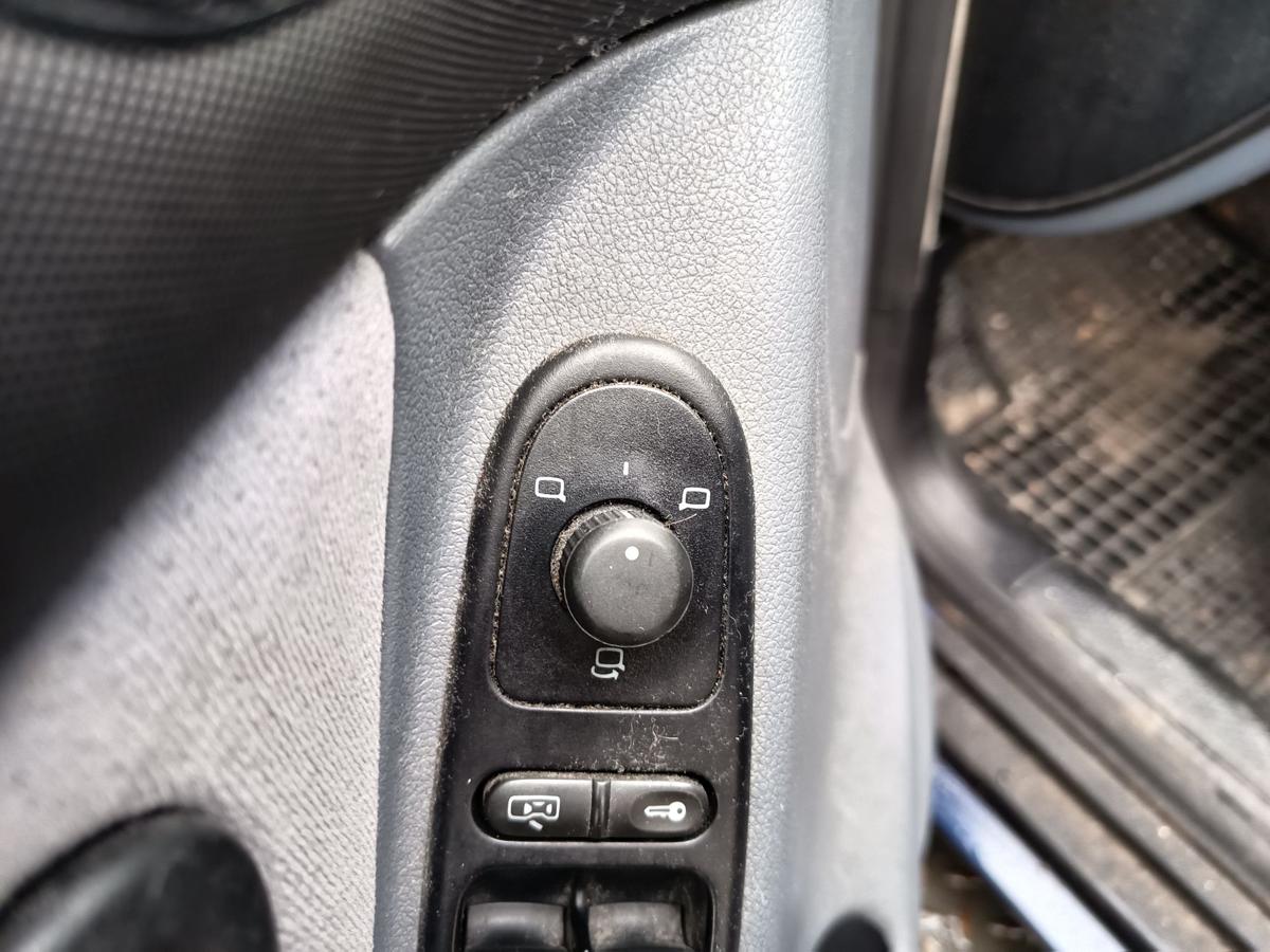 Seat Toledo 1M original Aussenspiegel rechts elektrisch anklappbar Chrom Bj 2000