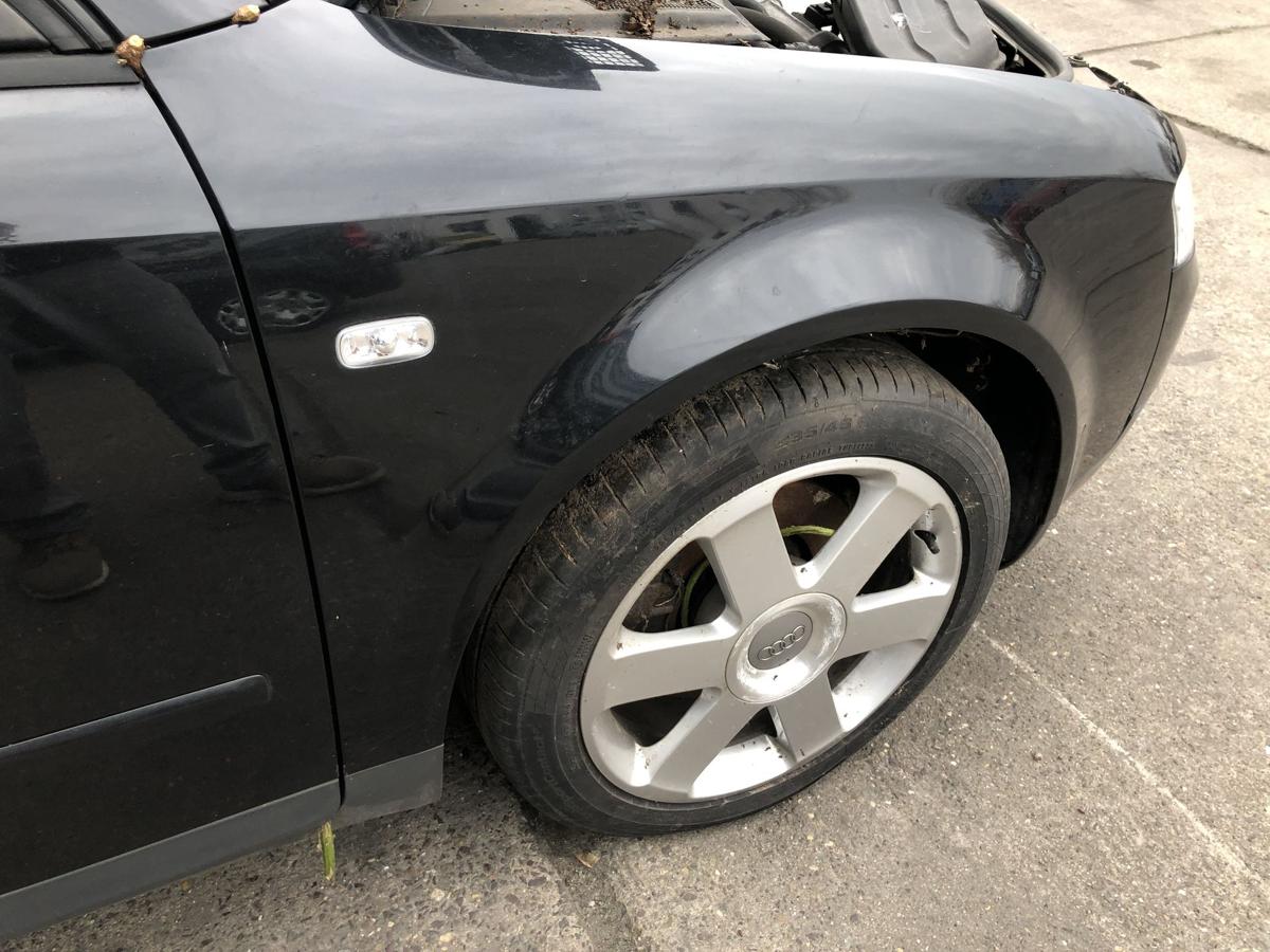 Audi A4 8E B6 Avant Kotfl&uuml;gel vorn rechts Beifahrerseite LZ9W Ebonyschwarz Perl