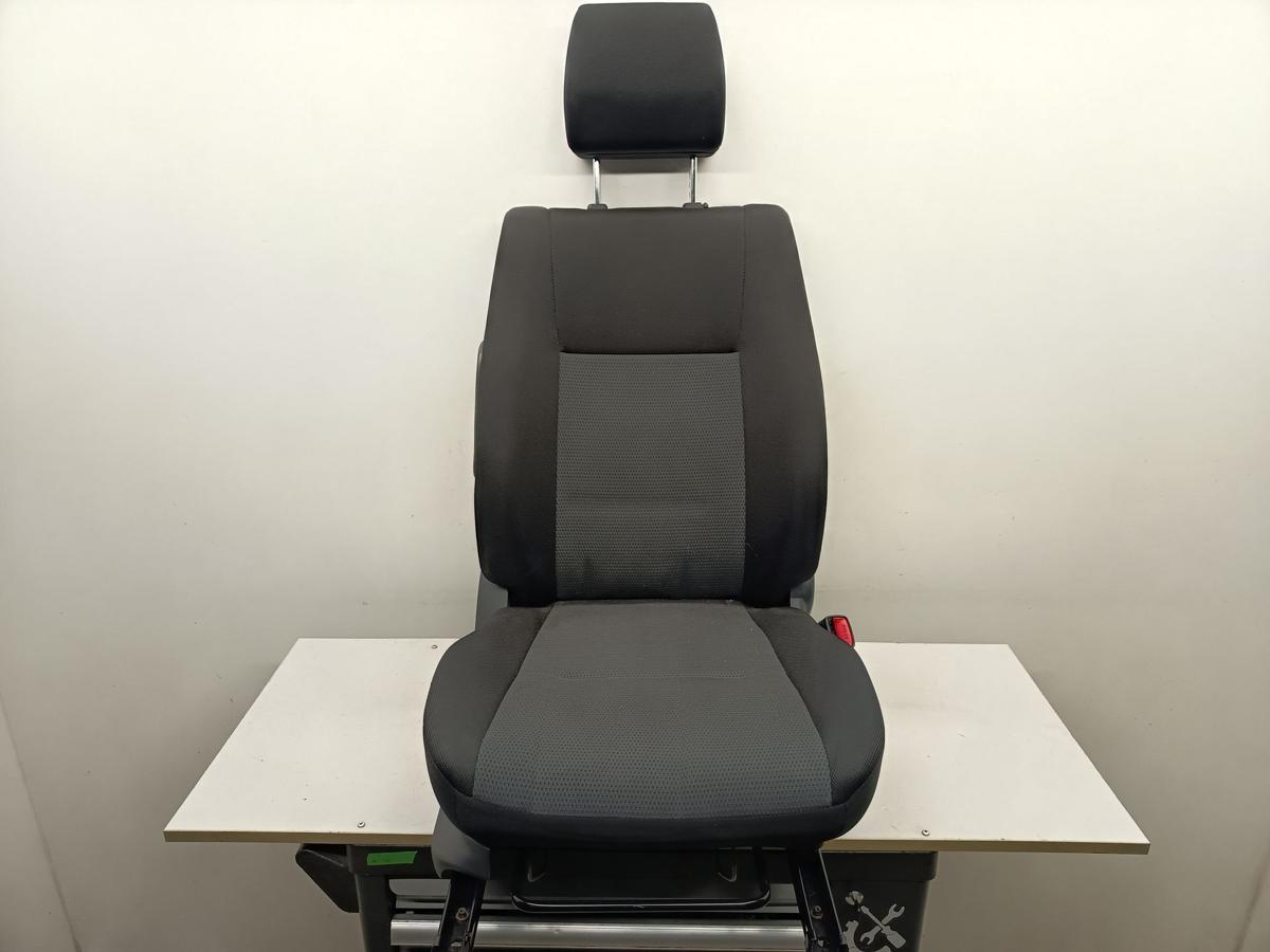 Suzuki SX4 orig Beifahrersitz vorn rechts Stoff schwarz/grau Sitzheizung Bj 2009