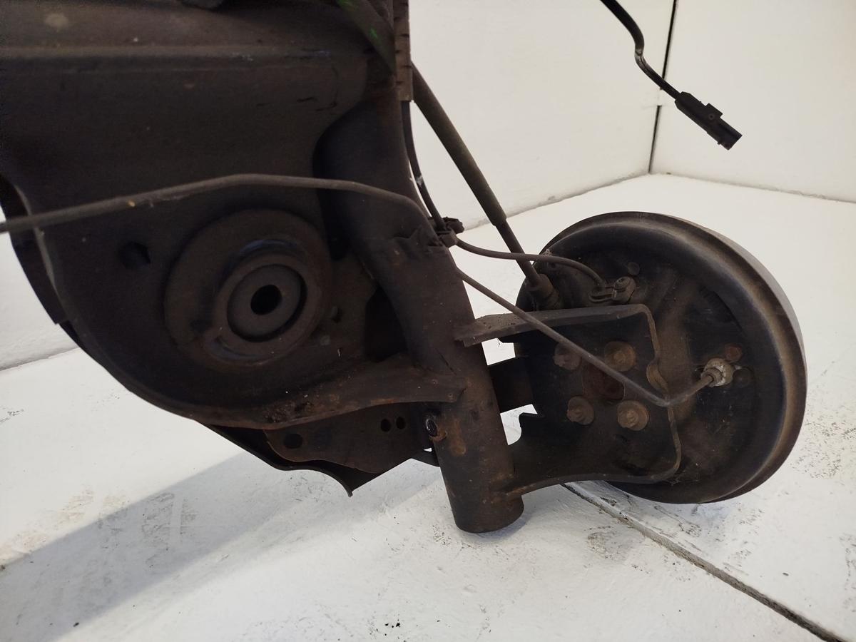 Renault Clio IV X98 TCe90 Hinterachse Achse hinten Achstr&auml;ger Trommelbremse ABS
