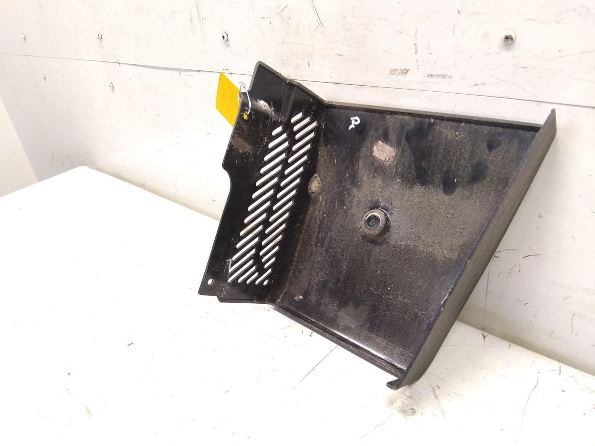 StreetScooter Work B16 original Plastik-Blende B-Säule rechts unten Bj.2018