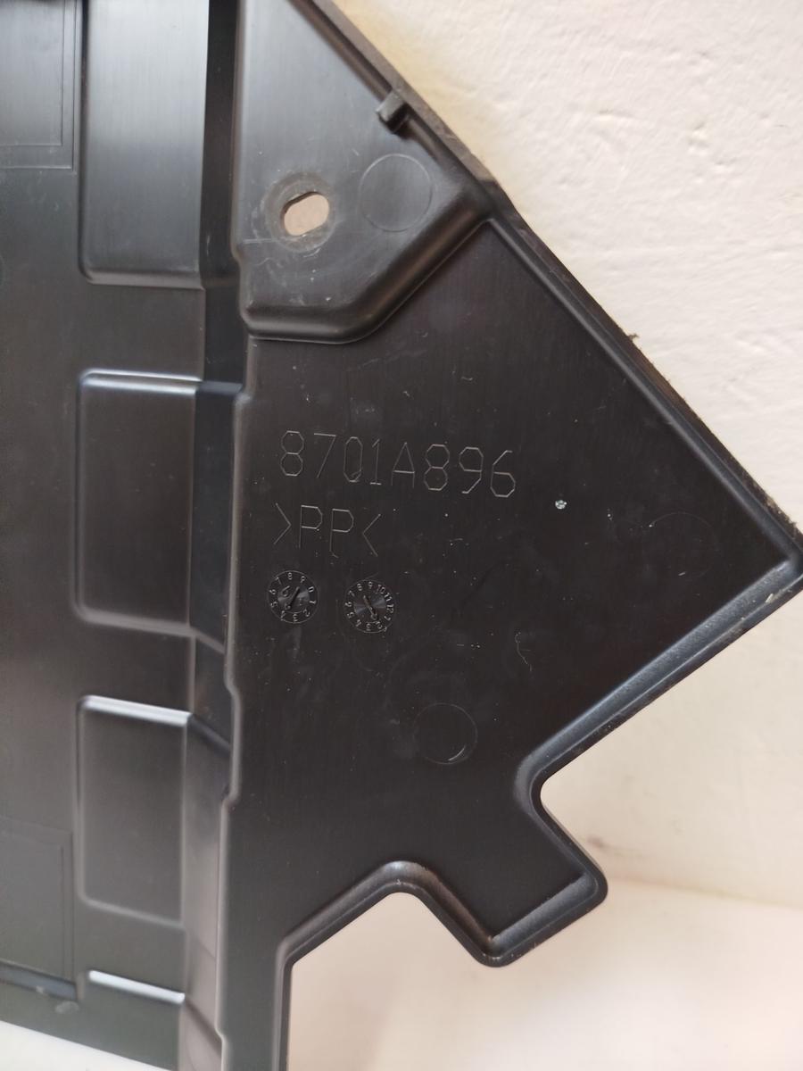 Mitsubishi Eclipse Cross GK0 ab21 Abdeckung Verkleidung Endstufe Audioverst&auml;rker