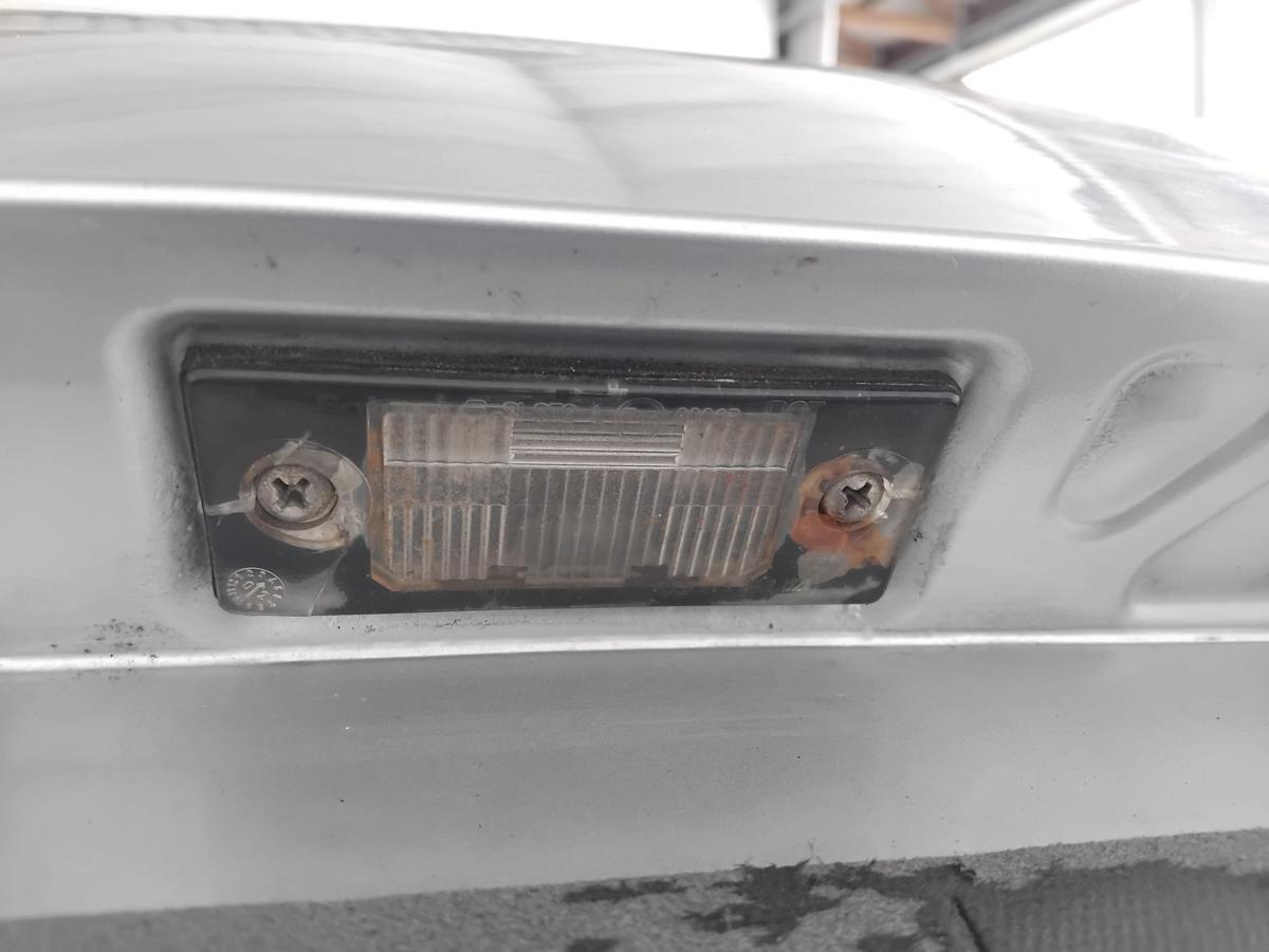 VW Bora 1J 4-t&uuml;rig Limousine Heckklappe LA7W reflexsilbermetallic BJ2002