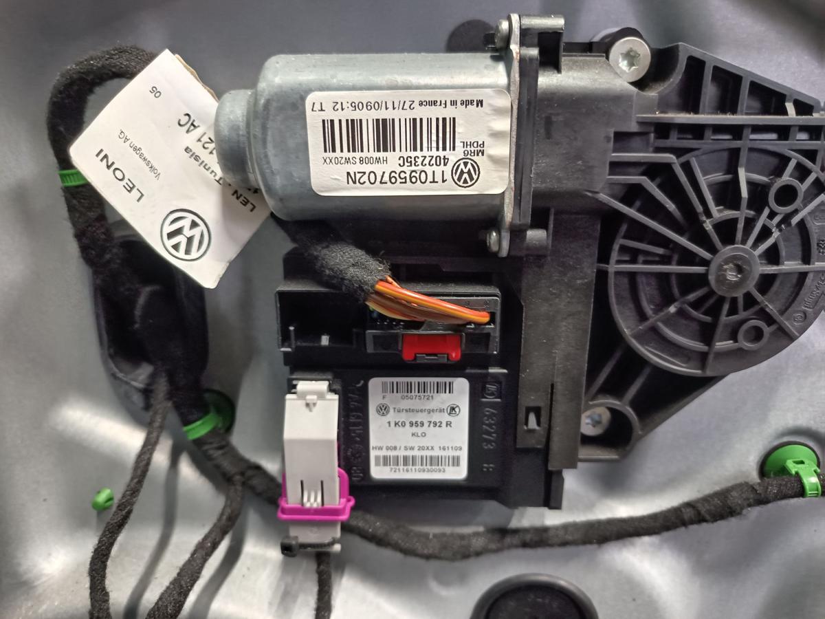 VW Touran 1T3 GP original Fensterheber mit Motor vorn rechts Beifahrer Bj 2010