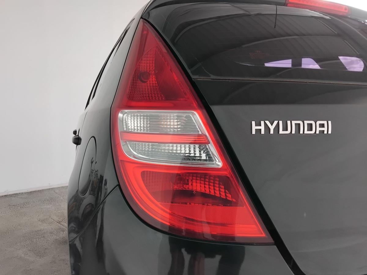 Hyundai i30 FD original R&uuml;ckleuchte Heckleuchte links Flie&szlig;heck BJ2008