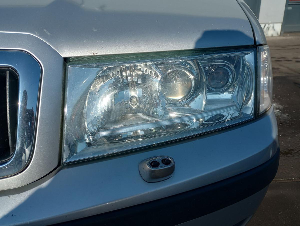 Skoda Octavia 1U orig Scheinwerfer links Xenon Steuergerät Bj 2003