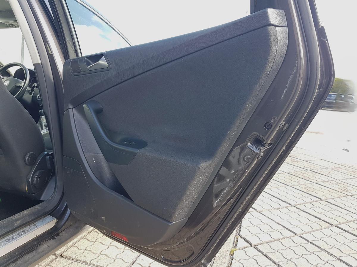 VW Passat 3C Variant T&uuml;r hinten rechts in LC8Z Mocca Brown Perl Bj2008 Kombi