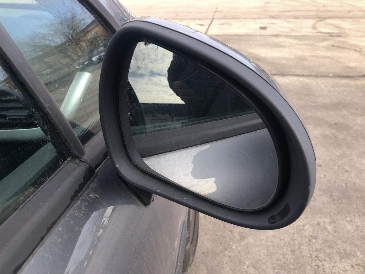 Peugeot 207 SW Typ WE Au&szlig;enspiegel rechts R&uuml;ckspiegel Spiegel elek KTH grau