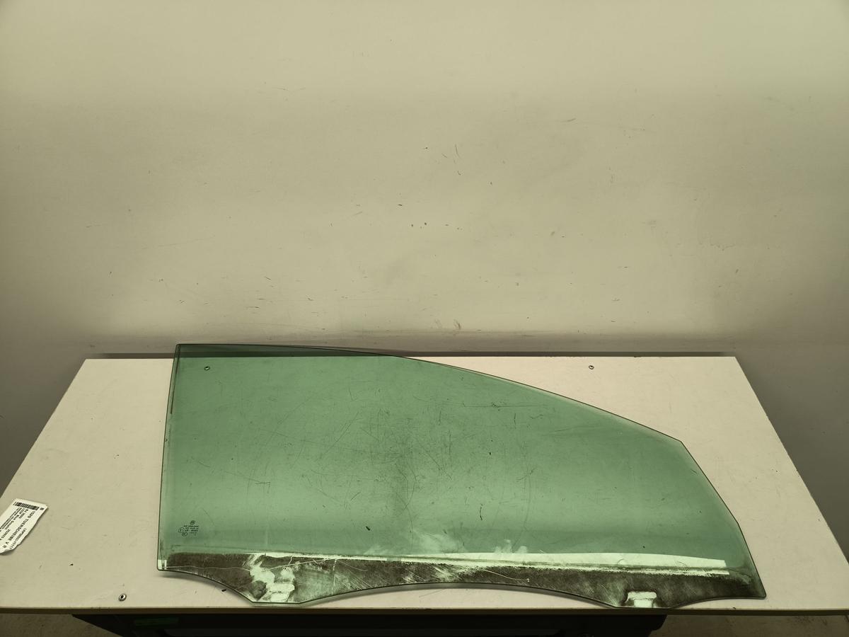 VW Golf VI original T&uuml;rscheibe rechts vorne Beifahrer 5TRG Baujahr 2009