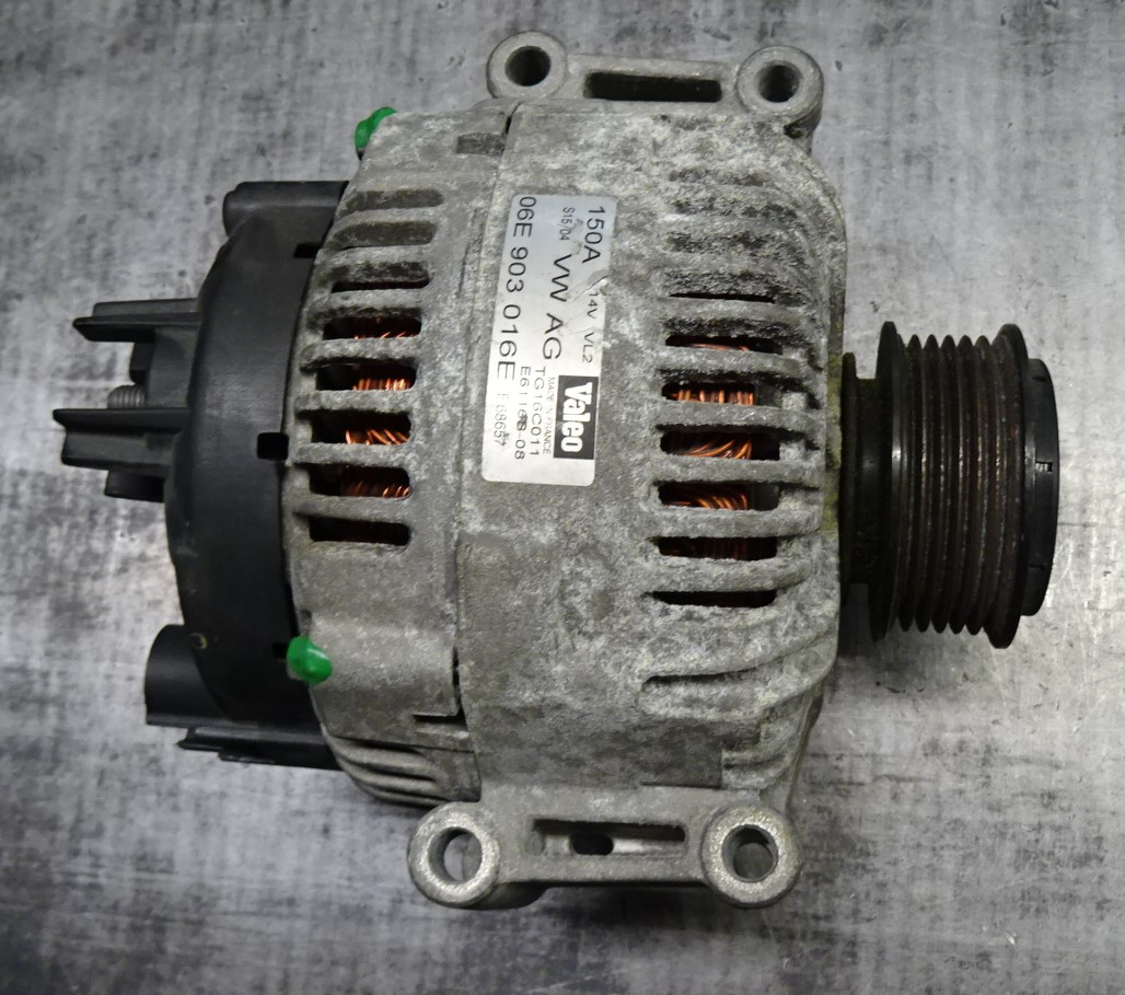 Lichtmaschine Generator Audi A4 8E 3,2 188KW AUK