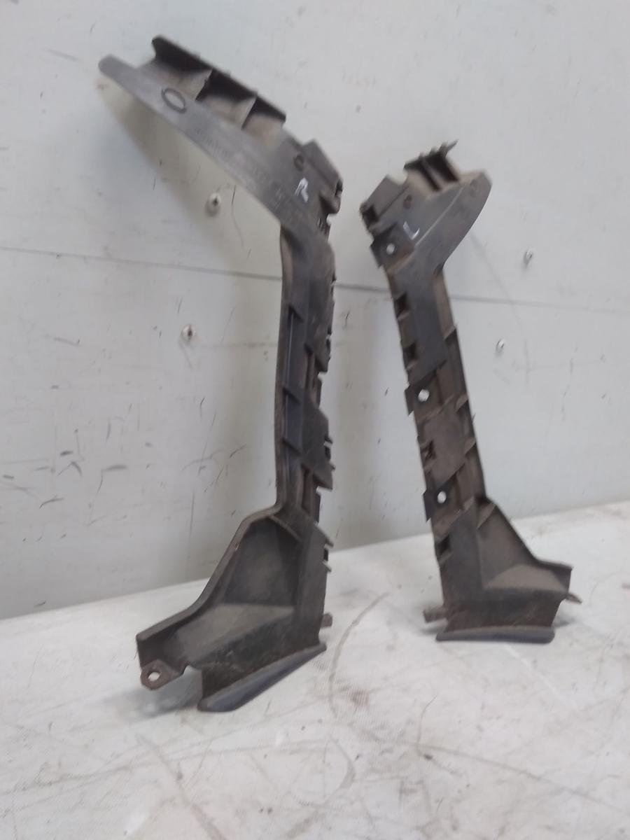 Ford Fiesta JA8 original Satz Sto&szlig;stangenhalter hinten BJ2010