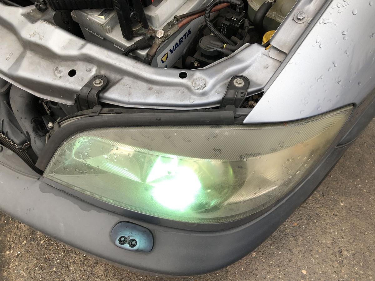 Opel Zafira A Scheinwerfer links Xenon tr&uuml;b 24434826 Frontscheinwerfer