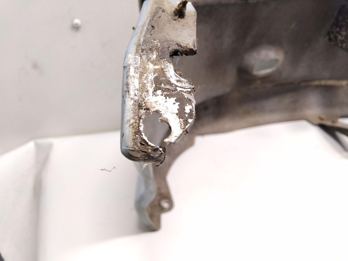 Peugeot 206 CC Cabrio original Stoßfänger Stoßstange hinten beschädigt Bj.2003