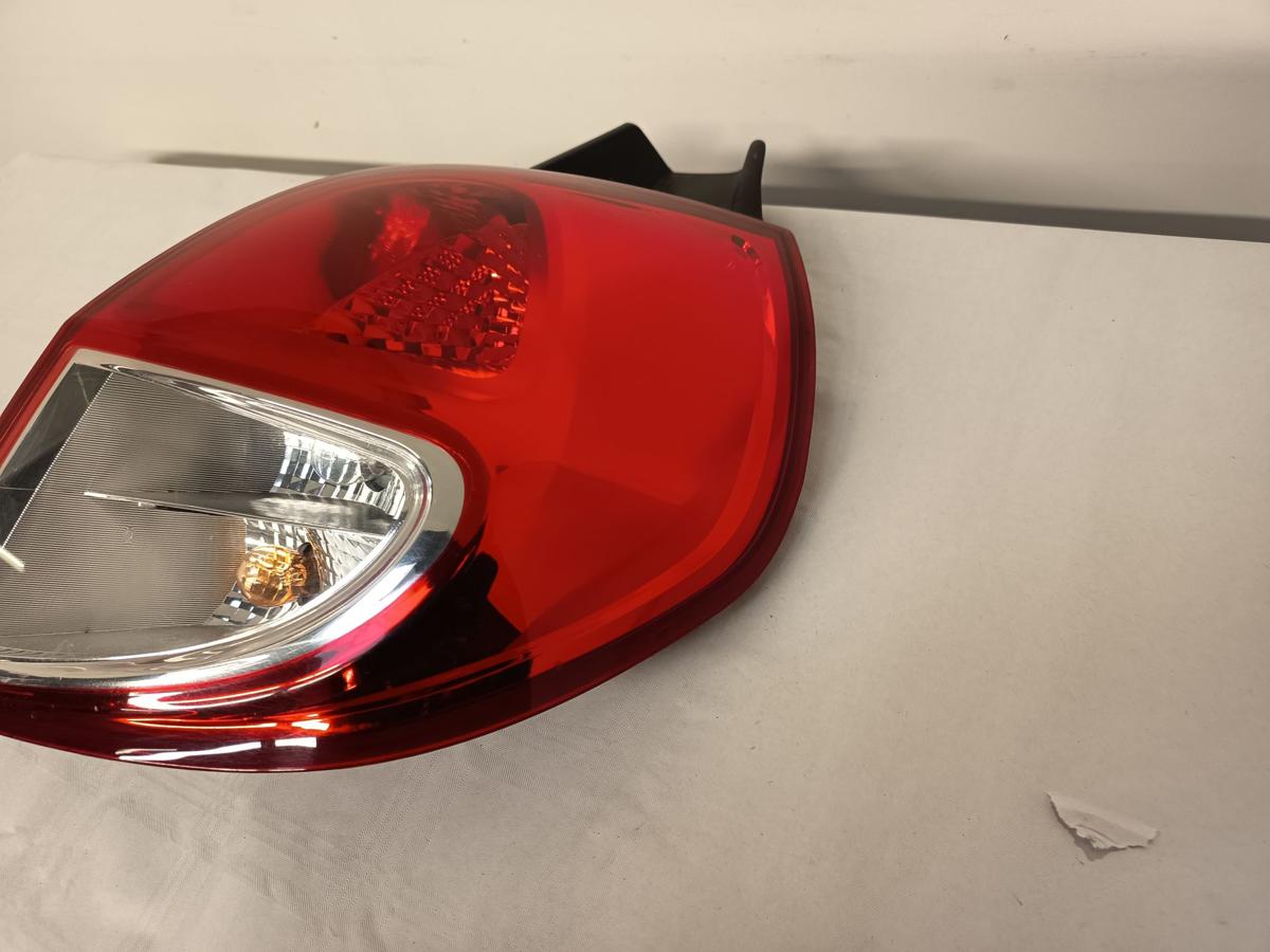 Renault Clio III Bj 2012 original Rück-Schluss-Heckleuchte rechts 8200886946