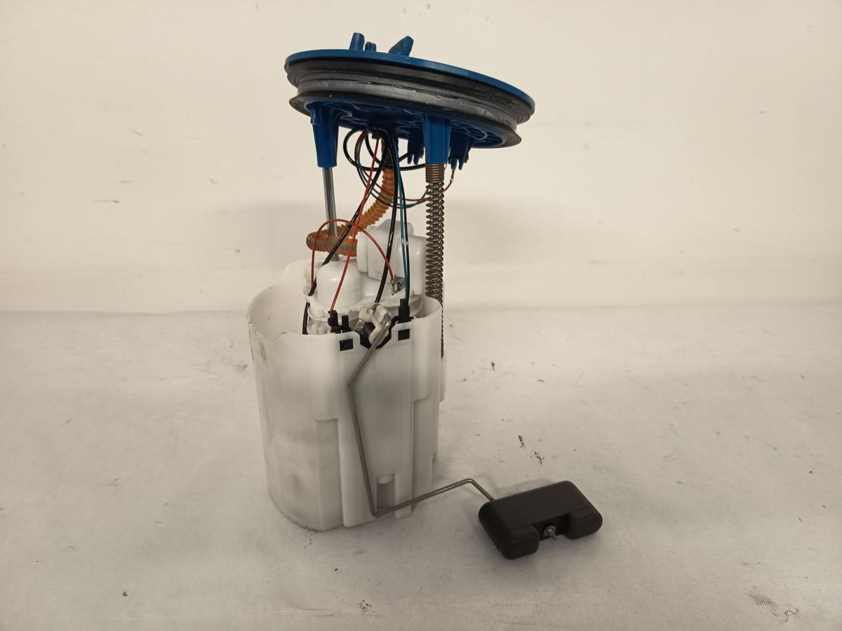 VW Polo VI AW orig Kraftstoffpumpe im Tank 1,0L 70KW Benzin 2Q0919051B BJ 2021