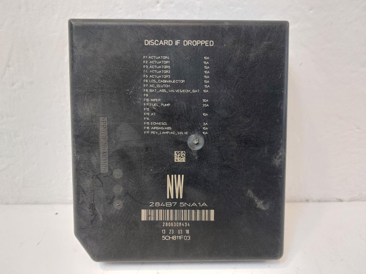 Nissan Qashqai J11 IPDM Steuergerät Motorraum Steuerteil OEM