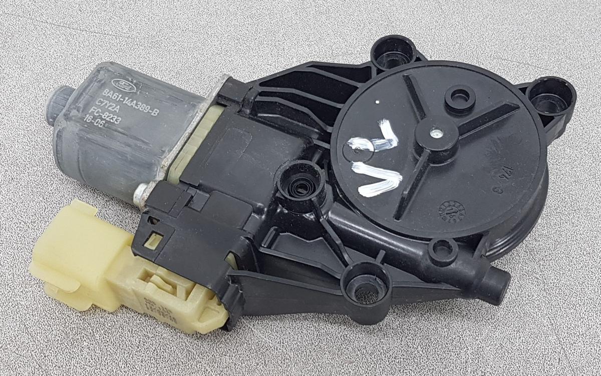 Ford Fiesta JA8 Fensterhebermotor vorn links 8A6114A389B 0130822618 Bj2016