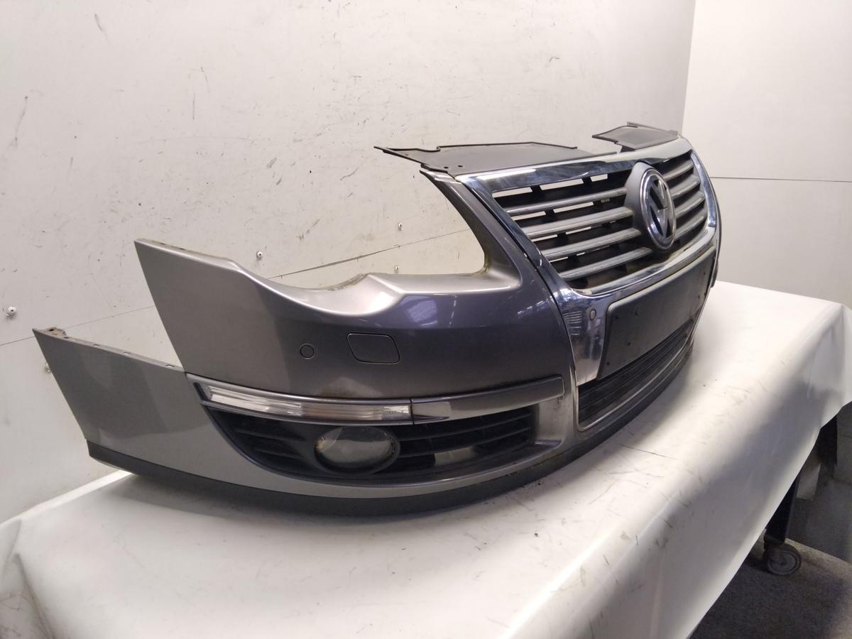 VW Passat 3C orig Sto&szlig;f&auml;nger Sto&szlig;stange vorn LA7T United Grey Metallic BJ2007