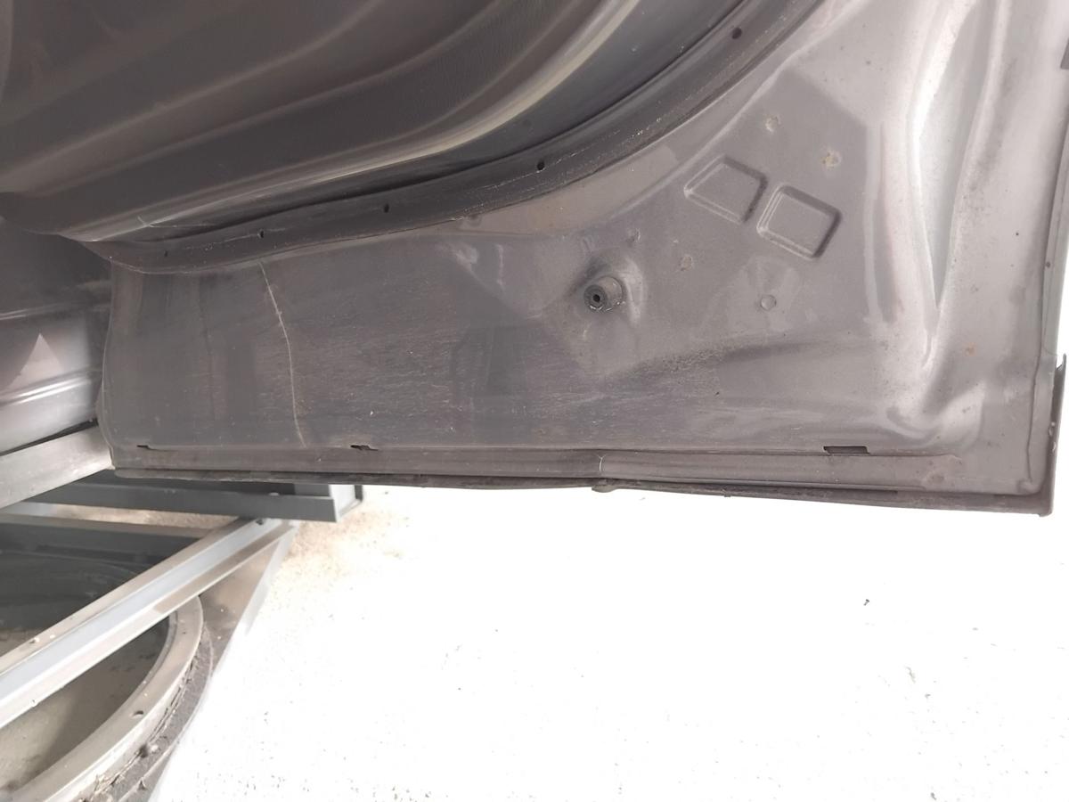 Mazda CX-7 ER T&uuml;r hinten rechts graumetallic M&auml;ngel BJ2008
