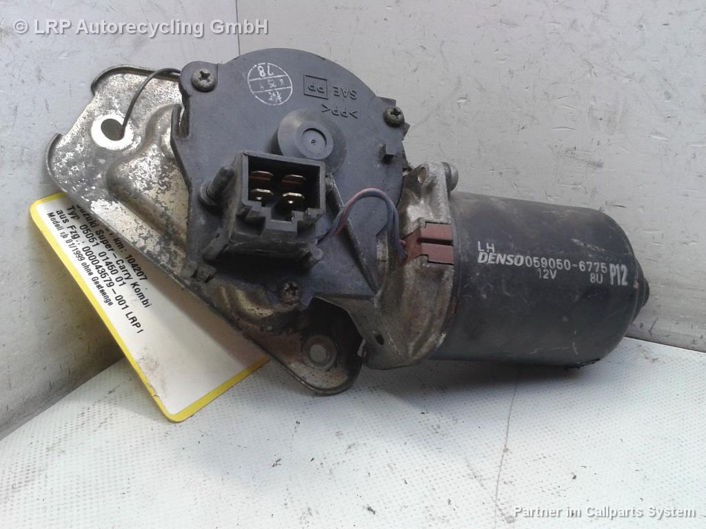 Suzuki Carry Wischermotor vorn 0590506775 DENSO BJ2001