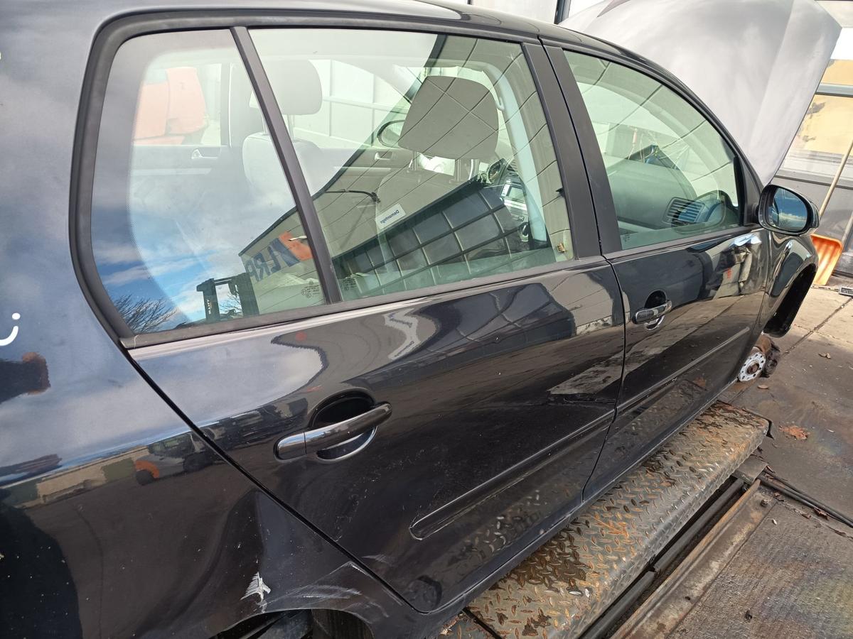 VW Golf V original T&uuml;r hinten rechts LC9Z schwarz Baujahr 2007