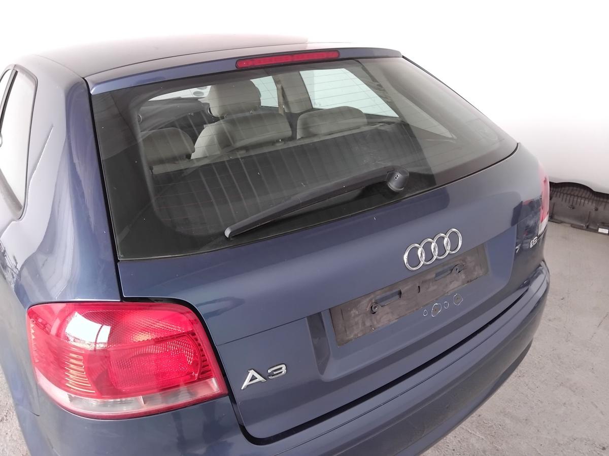 Audi A3 8P Heckklappe mit Heckscheibe 3-T&uuml;rer LZ5C Mauritiusblaumetallic BJ2006