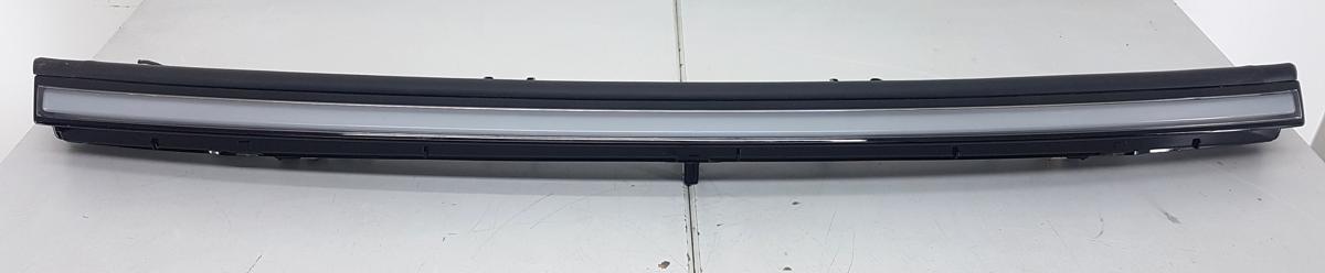Tesla Model Y Juniper Tagfahrleuchte Lichtband Bj2025 2038294-98-B Modell ab2025