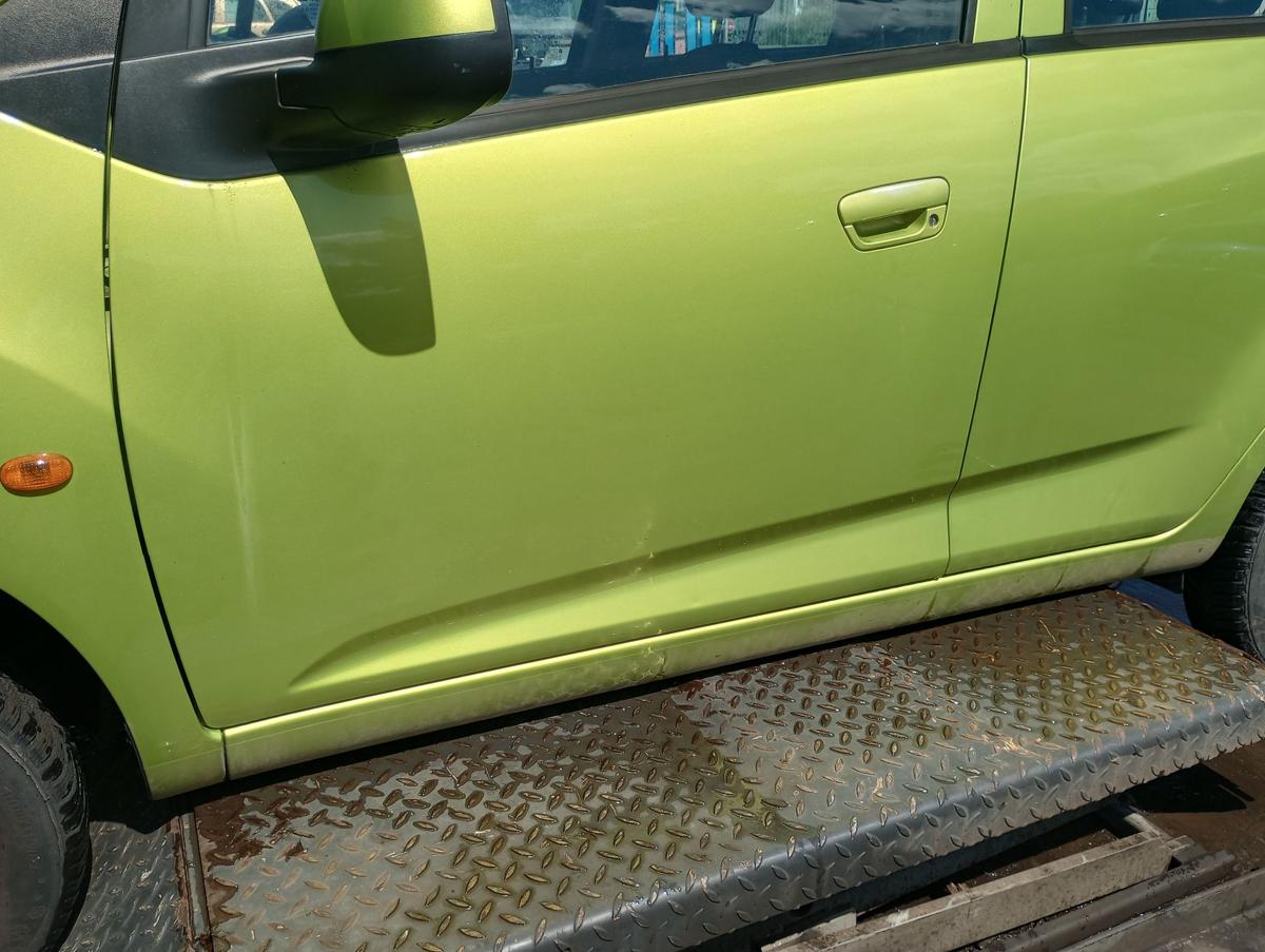 Chevrolet Spark M300 orig Tür vorn links Fahrertür Grün Bj 2010