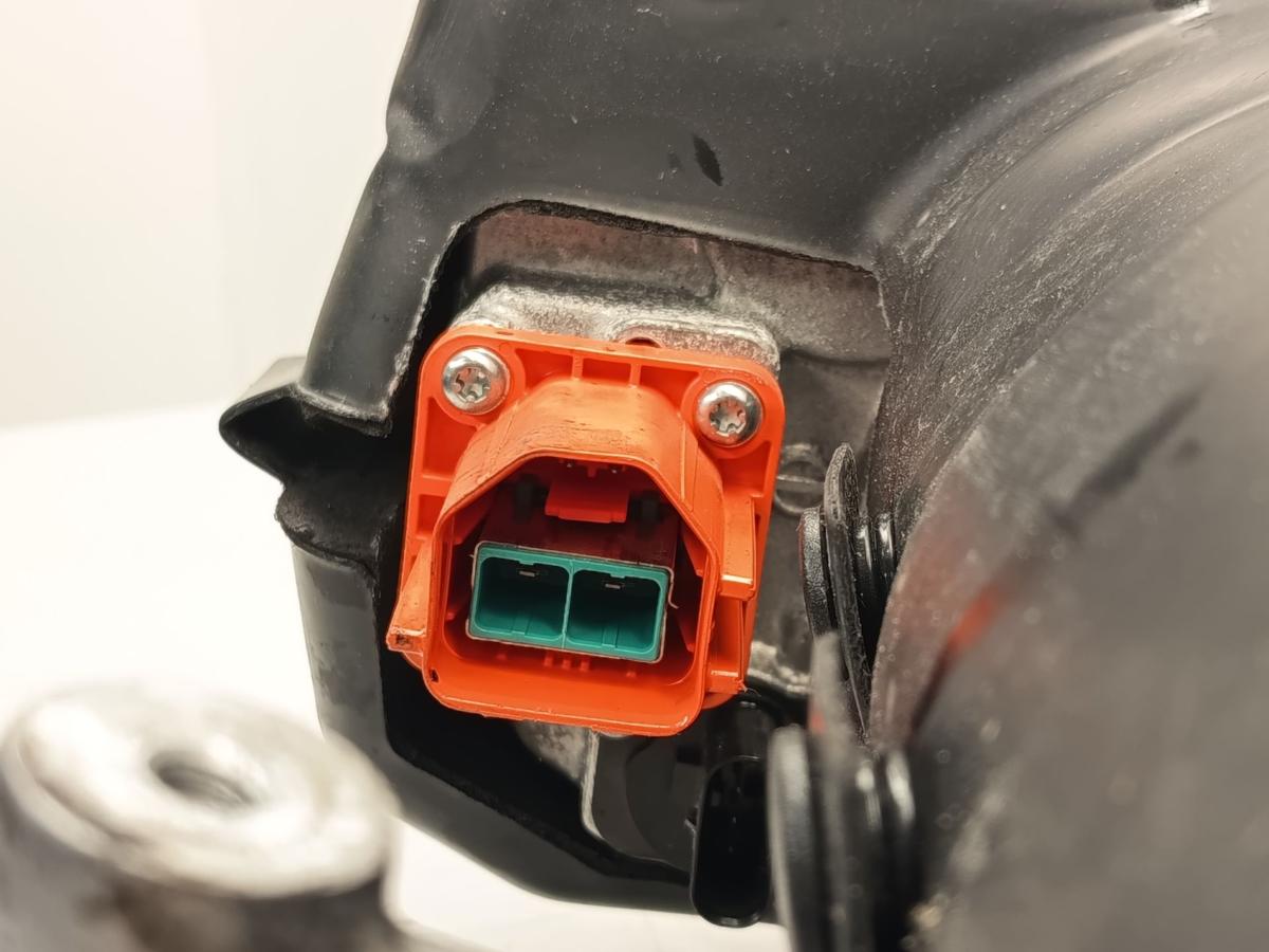 Tesla Model Y original Klimakompressor Baujahr 2025