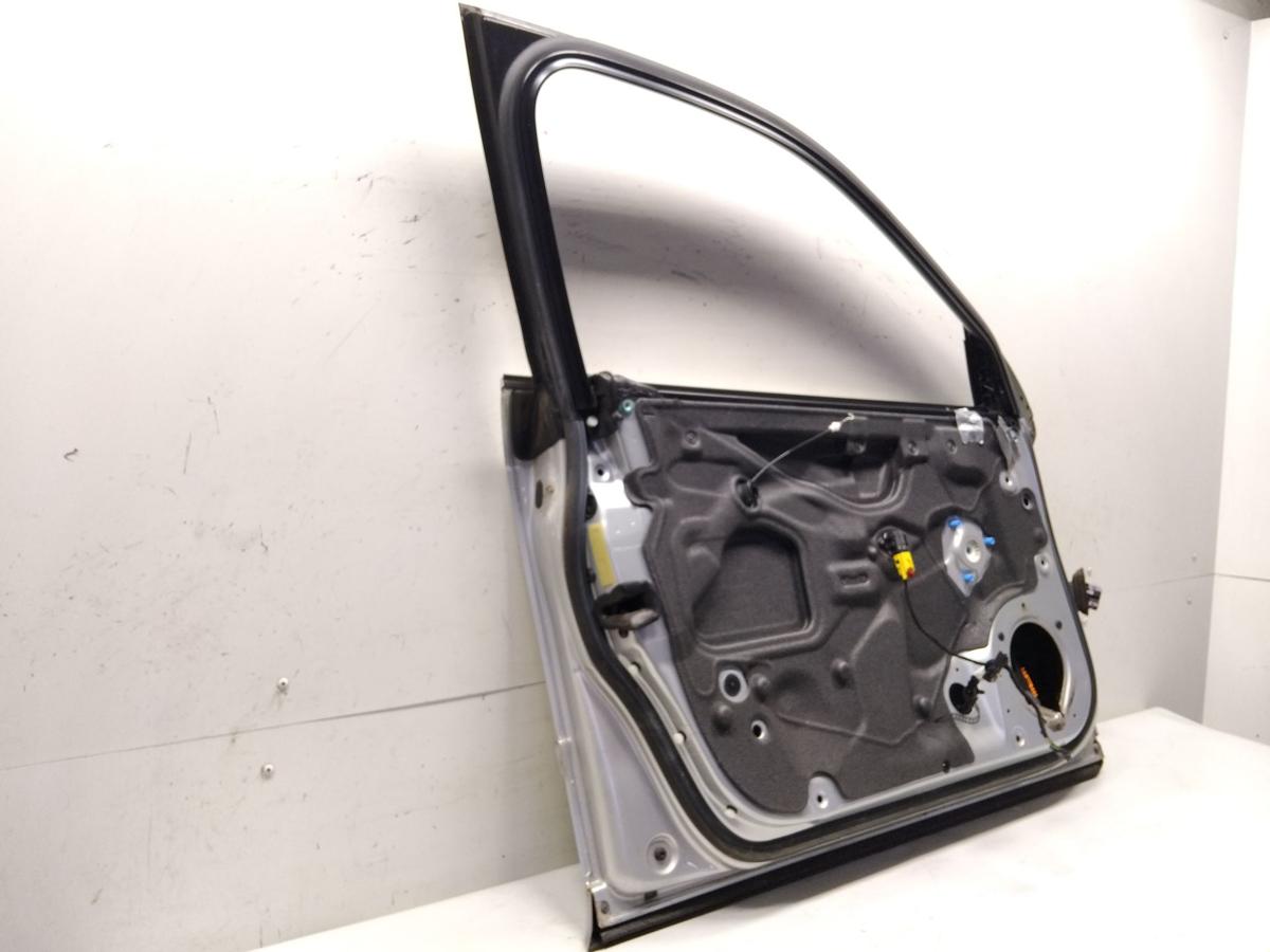Audi A4 8E B7 T&uuml;r vorn links Fahrert&uuml;r lichtsilber LY7W Bj.2006