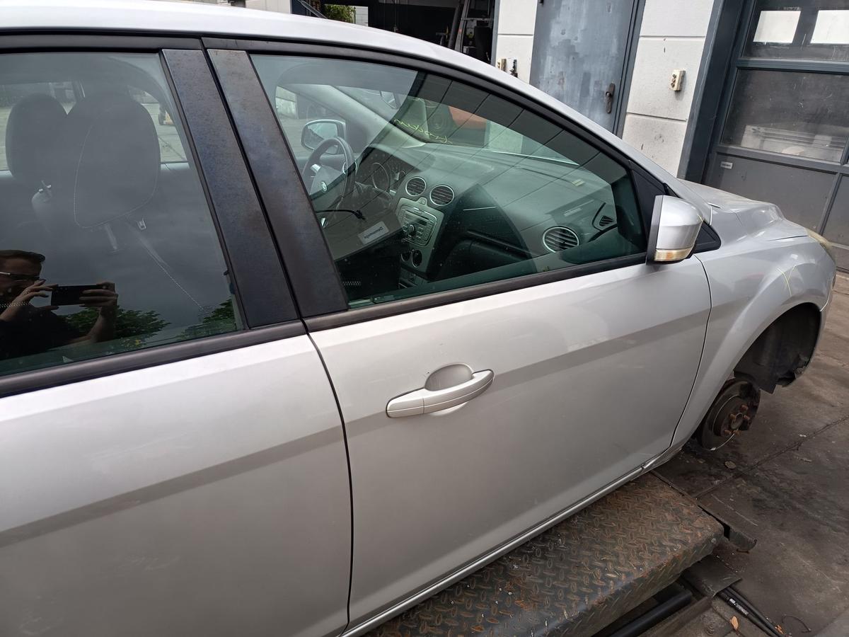 Ford Focus II original T&uuml;r Roht&uuml;r vorne rechts Polar Silber Facelift Bj 2009