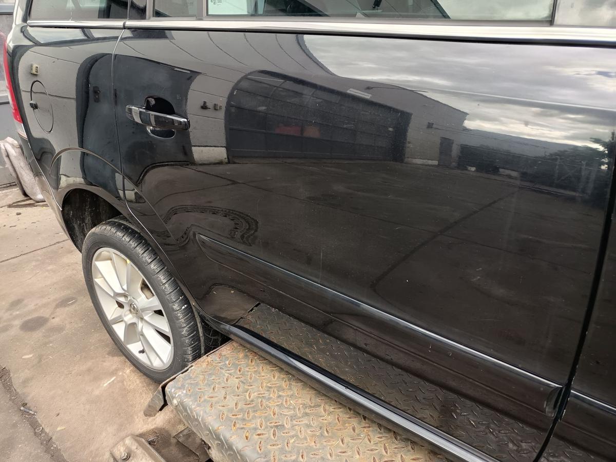 Opel Zafira B original T&uuml;r hinten rechts Z20R Saphirschwarz Baujahr 2011