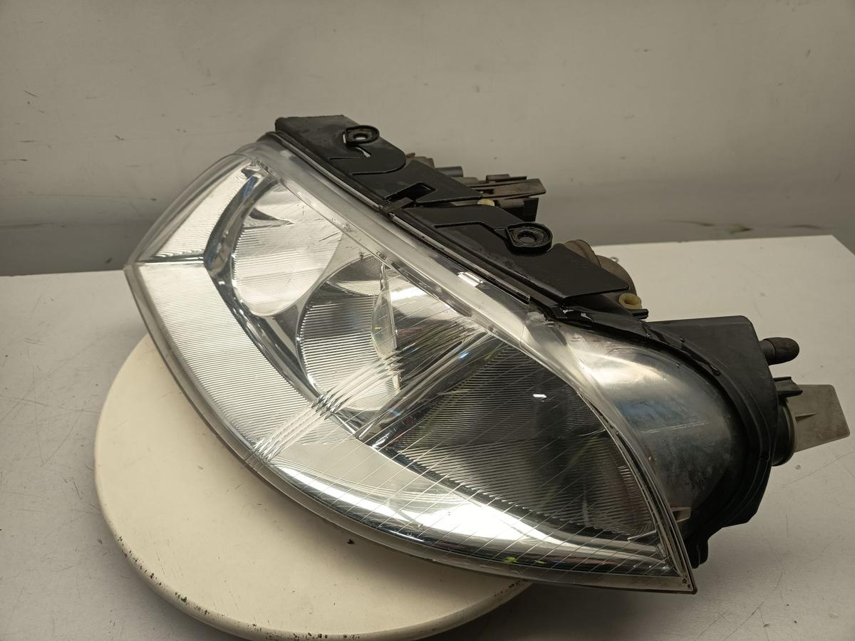 VW Passat 3B6 original Scheinwerfer links Halogen Baujahr 2000