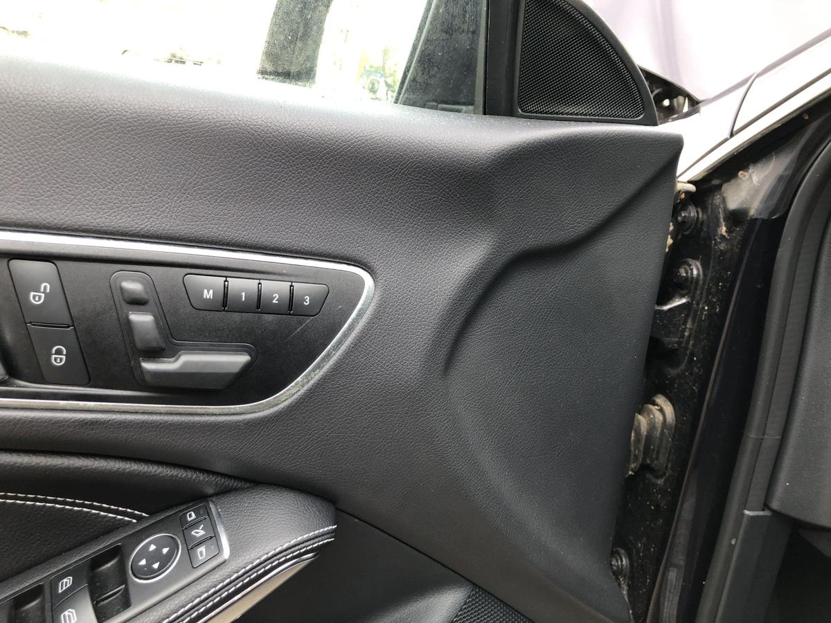 Mercedes CLA C117 bis 16 T&uuml;rverkleidung vorn links Fahrert&uuml;r T&uuml;rpappe Artico